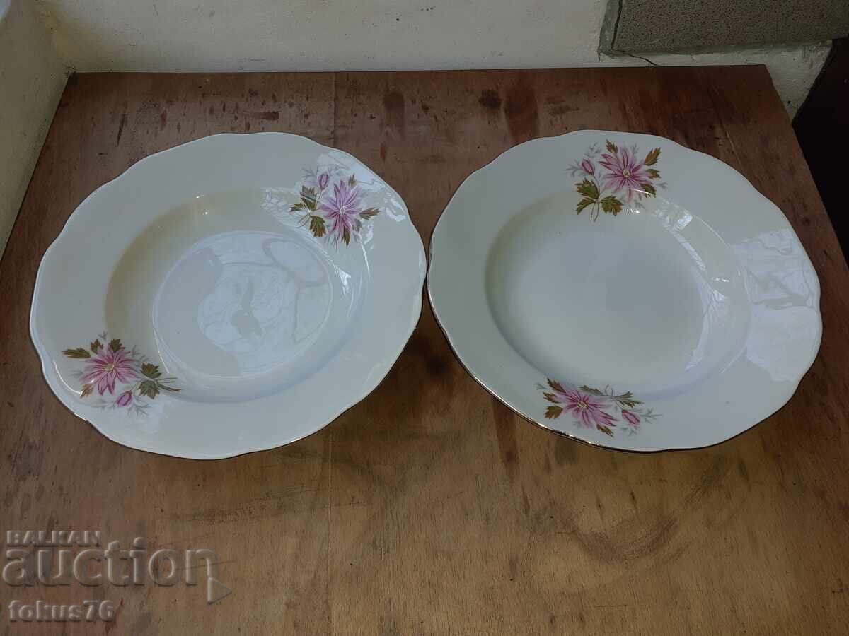 Licitație Porțelan bulgăresc, două farfurii Licitație Porțelan bulgăresc, două farfurii