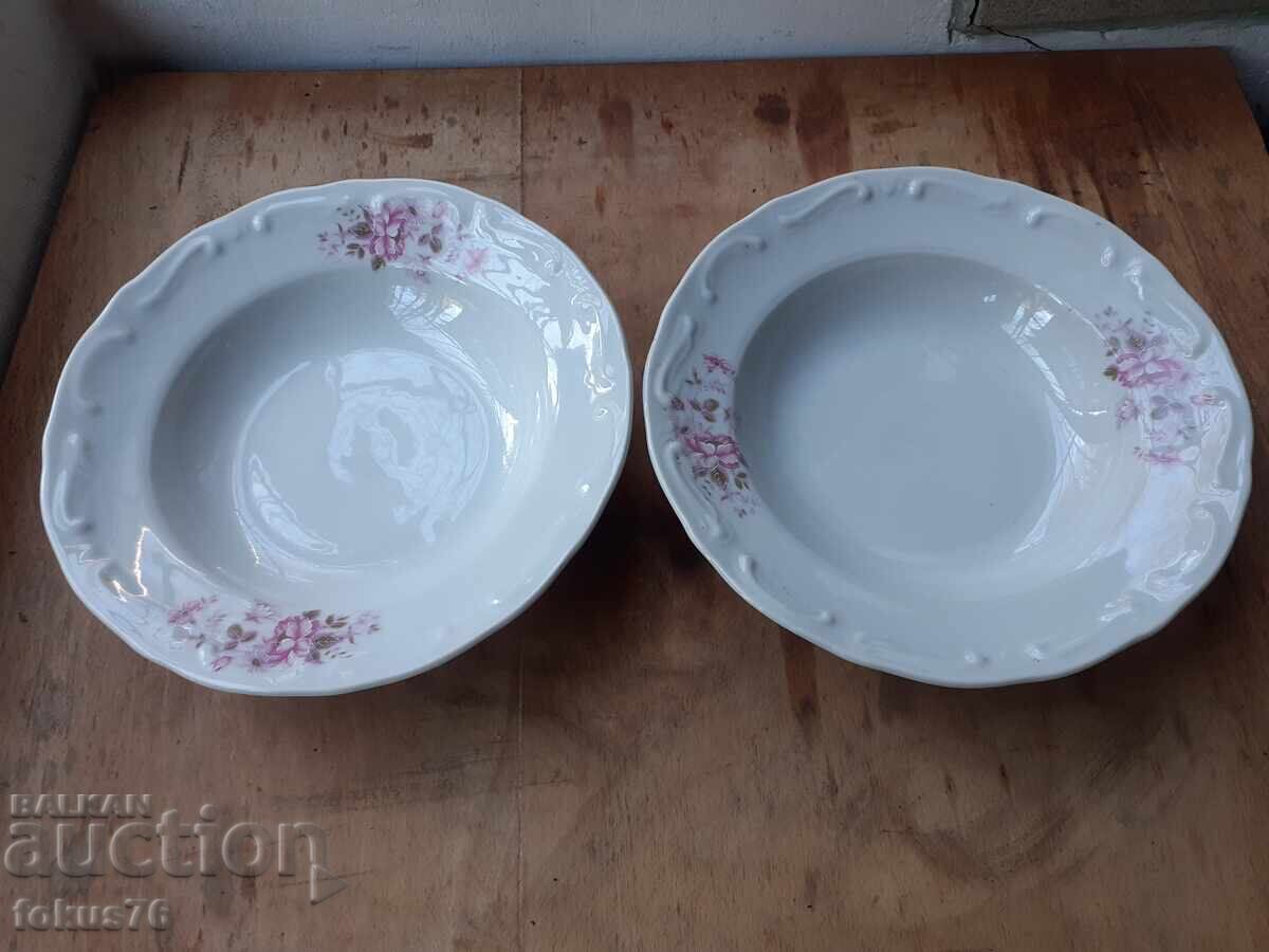 Βουλγαρική πορσελάνη δύο πιάτα Βουλγαρική πορσελάνη δύο πιάτα