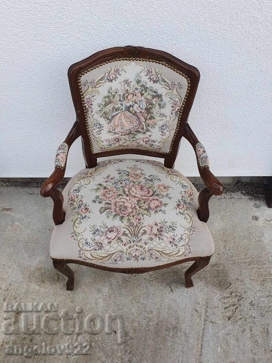 Beautiful vintage solid Romeo and Juliet chair! with price 15.00 BGN | € 7.67 Beautiful vintage solid Romeo and Juliet chair! with price 15.00 BGN | € 7.67