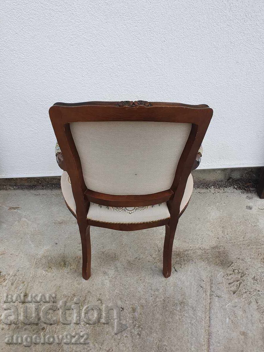 Beautiful vintage solid Romeo and Juliet chair! - 5 Beautiful vintage solid Romeo and Juliet chair! - 5