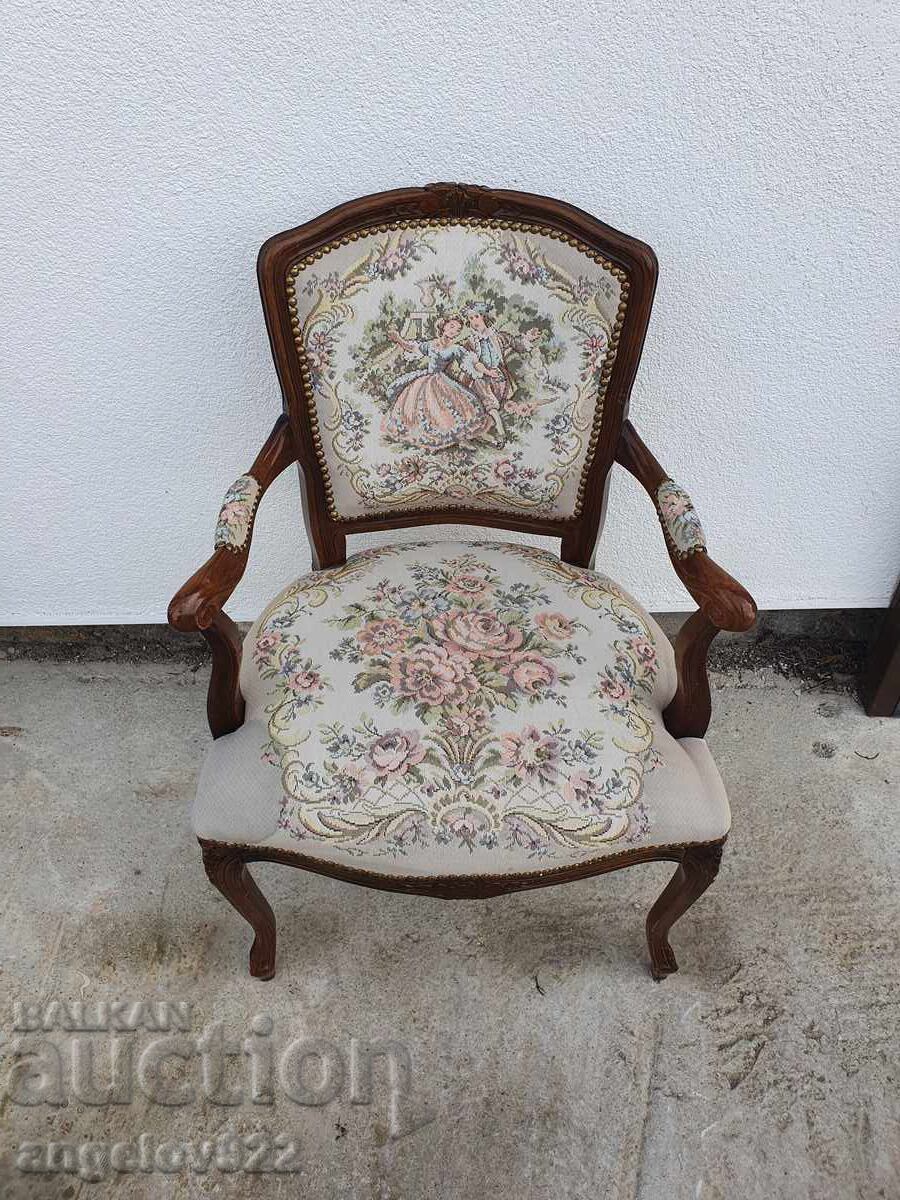 Beautiful vintage solid Romeo and Juliet chair! with price 0.01 BGN | € 0.01 Beautiful vintage solid Romeo and Juliet chair! with price 0.01 BGN | € 0.01