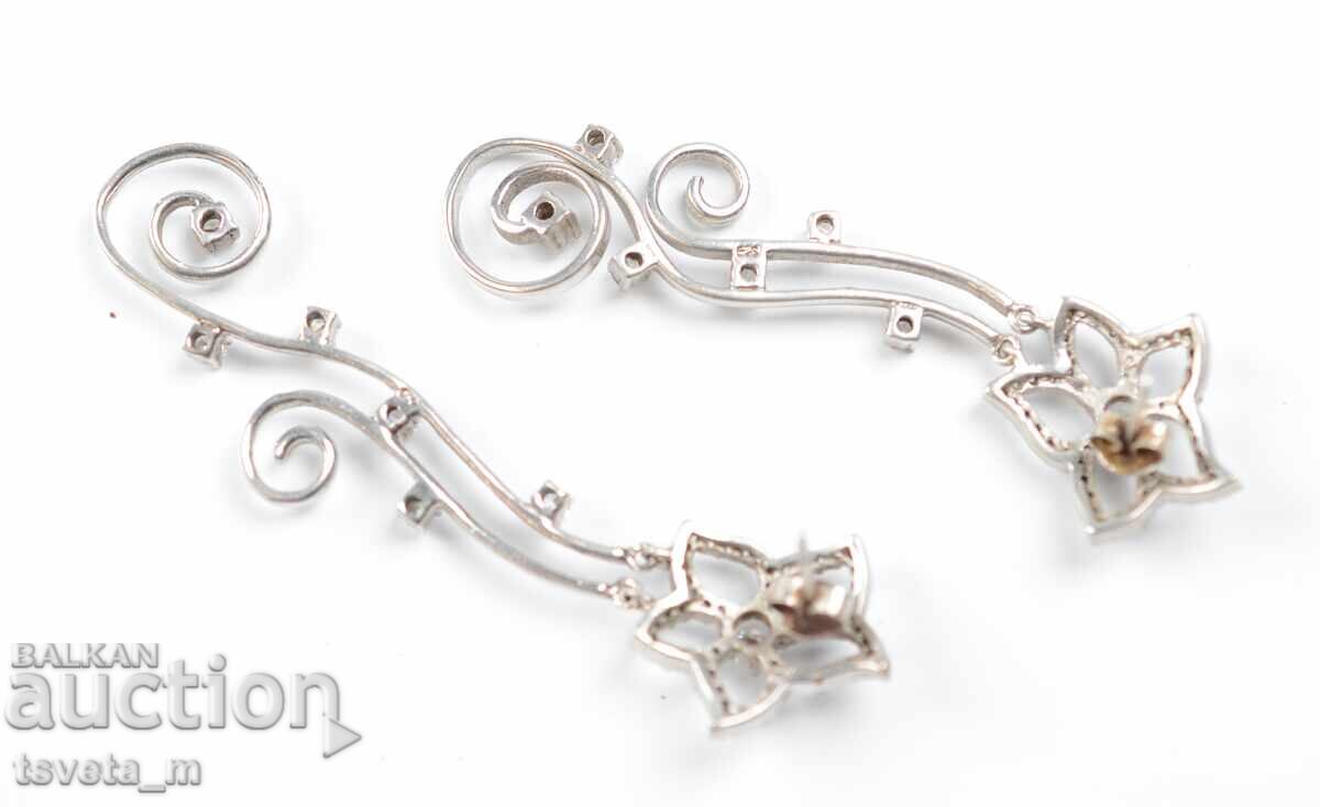 Auction Silver long earrings with small stones Auction Silver long earrings with small stones