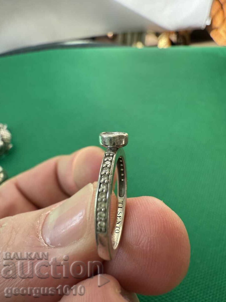 Δημοπρασία Ασημένιο δαχτυλίδι TISENTO Νο. 7673 Δημοπρασία Ασημένιο δαχτυλίδι TISENTO Νο. 7673