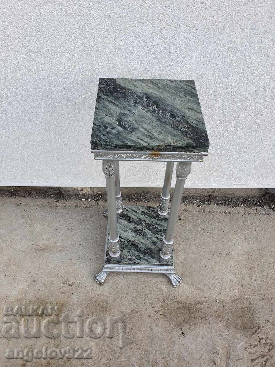 Δημοπρασία Όμορφο vintage βάθρο με μαρμάρινα ράφια!!! Δημοπρασία Όμορφο vintage βάθρο με μαρμάρινα ράφια!!!