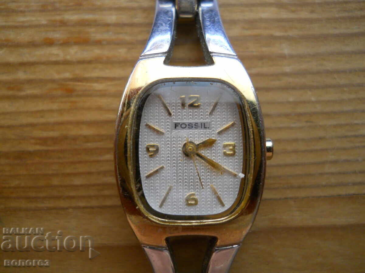 Women's Quartz Watch "Fossil" - USA Women's Quartz Watch "Fossil" - USA