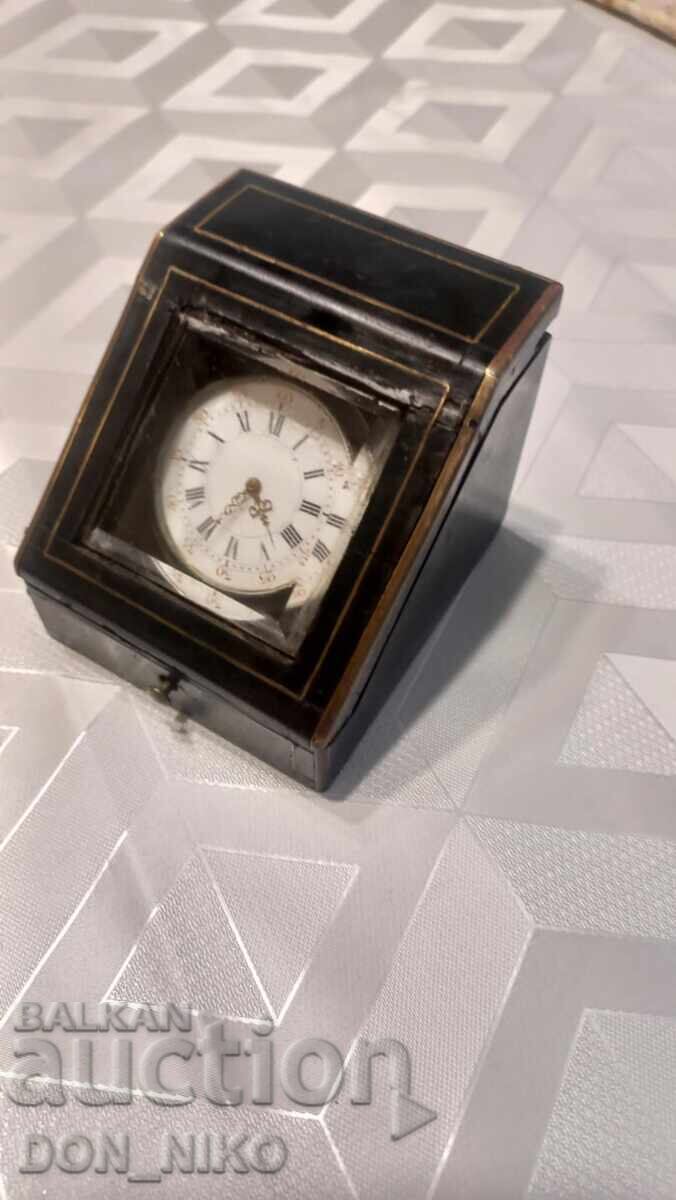 Pocket watch with a wooden box - 5