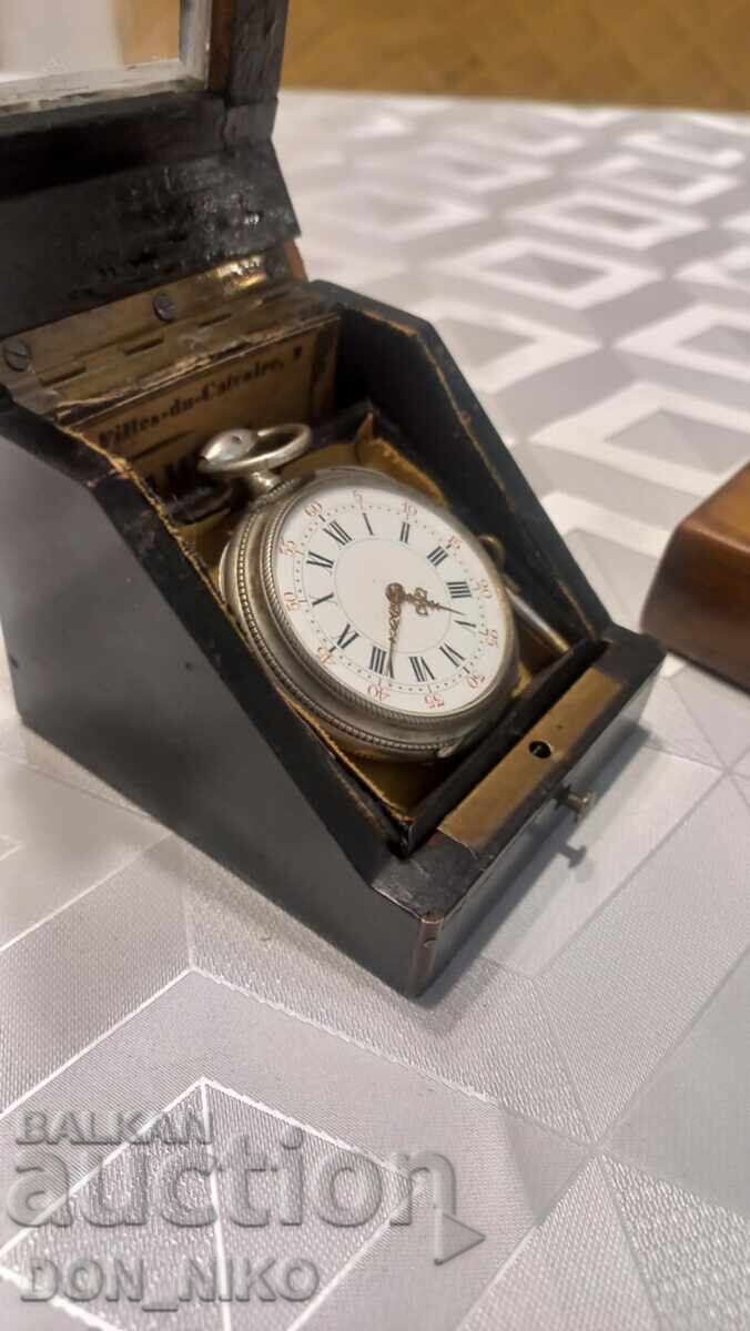 Pocket watch with a wooden box - 7