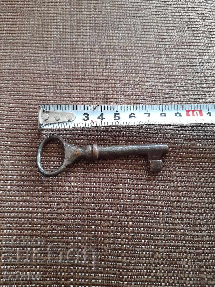 Παλιό μεταλλικό κλειδί με τιμή 13.00 BGN | € 6.65