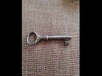 Cheie veche de metal