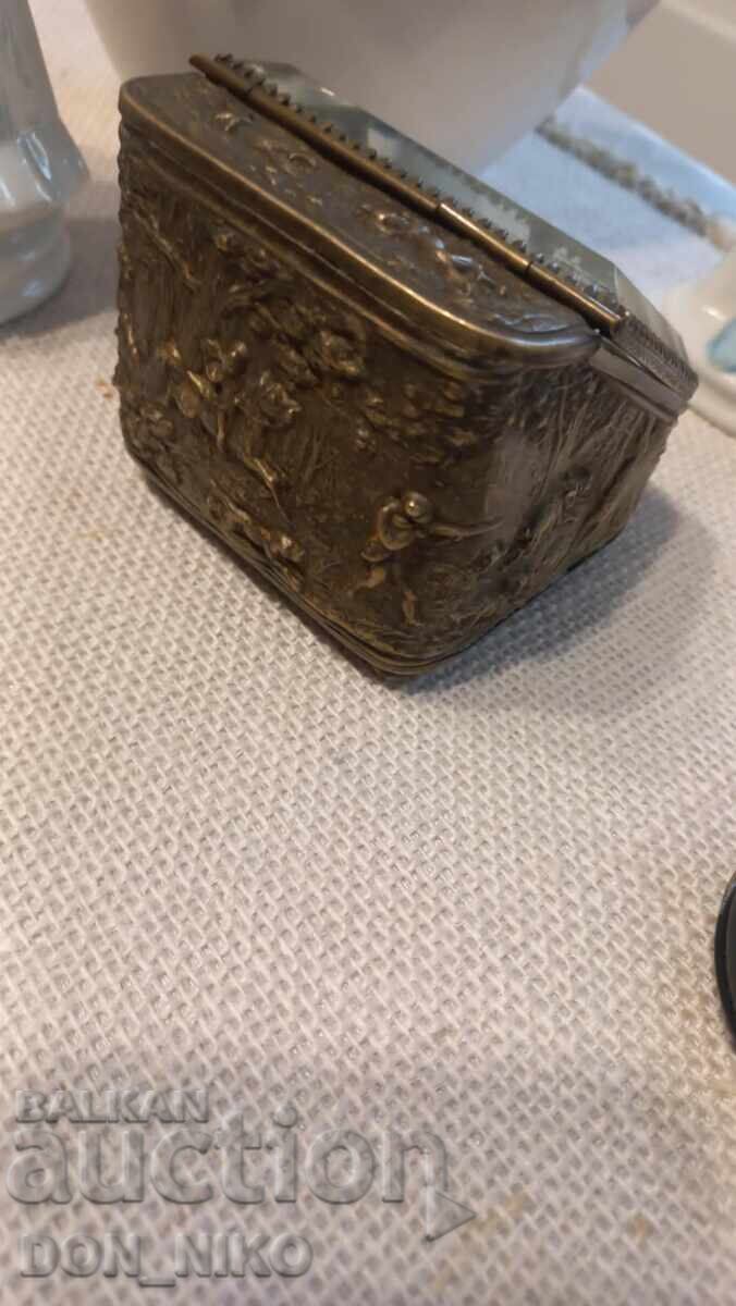 Ceas de buzunar cu preț € 153.39 | 300.00 BGN