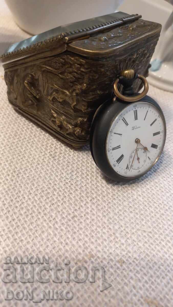 Delivery of Pocket watch Delivery of Pocket watch