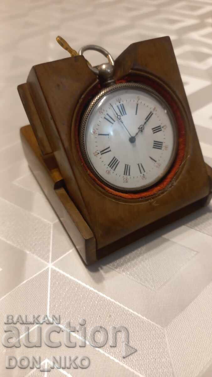 Delivery of Pocket watch Delivery of Pocket watch