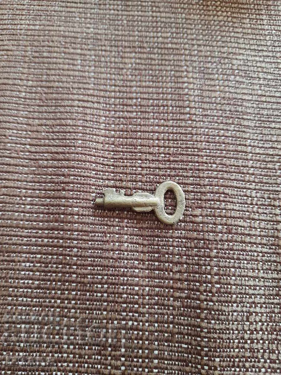 Аукцион Стар метален ключ