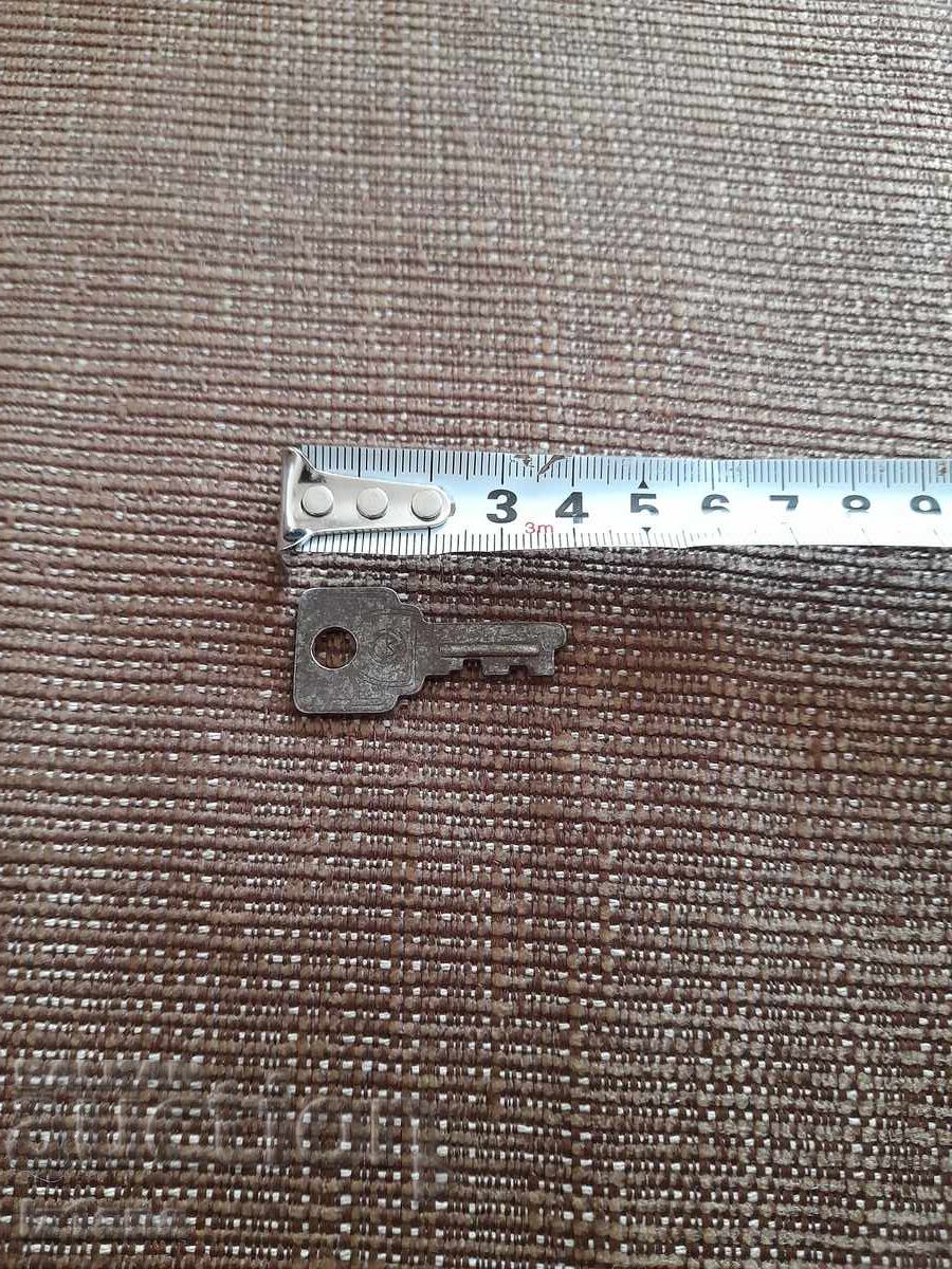 Стар метален ключ с цена 6.00 лв. | € 3.07