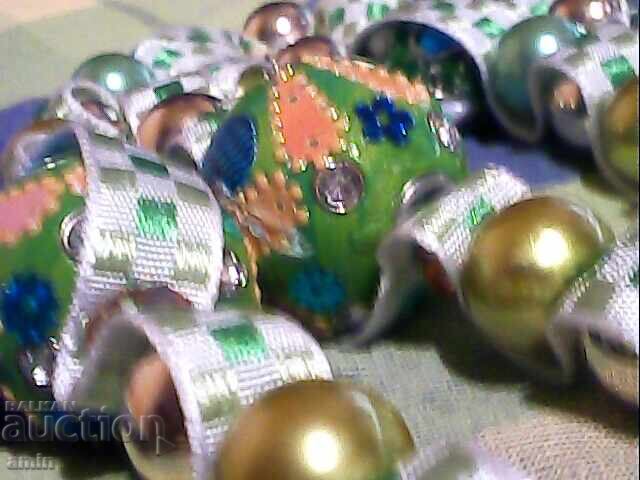 Livrarea Colier frumos cu perle