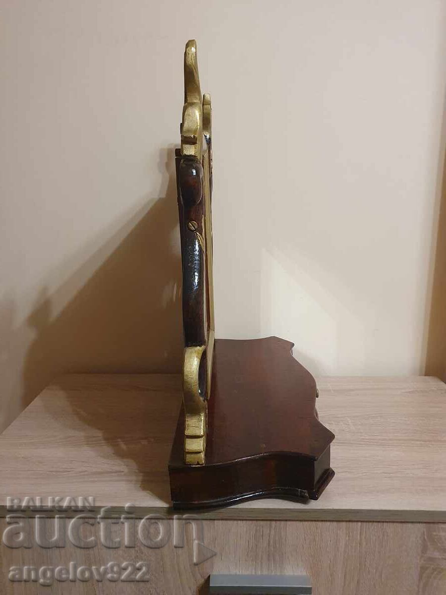 Delivery of Beautiful vintage solid wood dressing table!!!