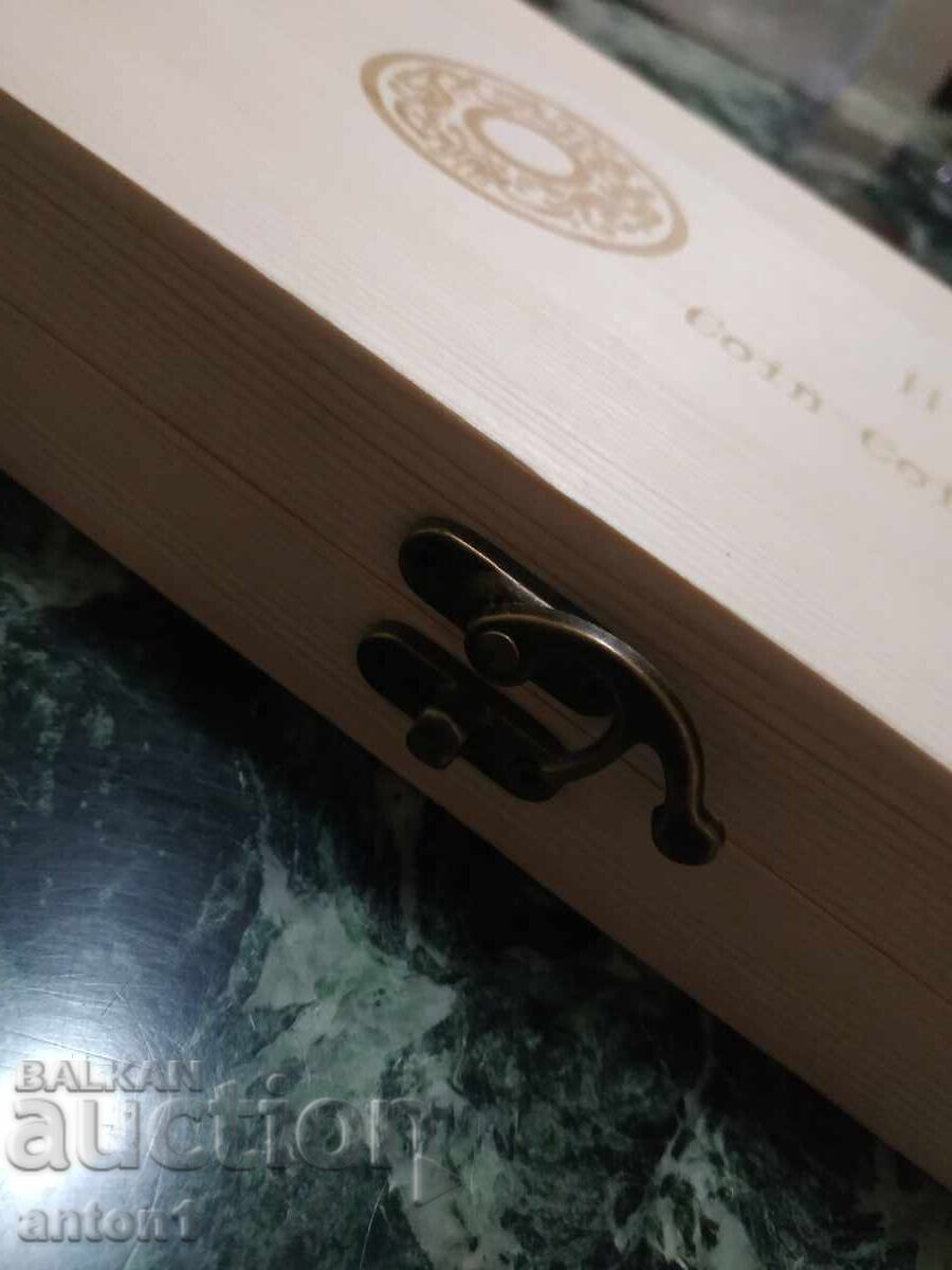 Δημοπρασία Κουτί για συλλέκτες νομισμάτων Δημοπρασία Κουτί για συλλέκτες νομισμάτων