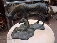 Bronze figurative sculpture - giraffe and baby giraffe