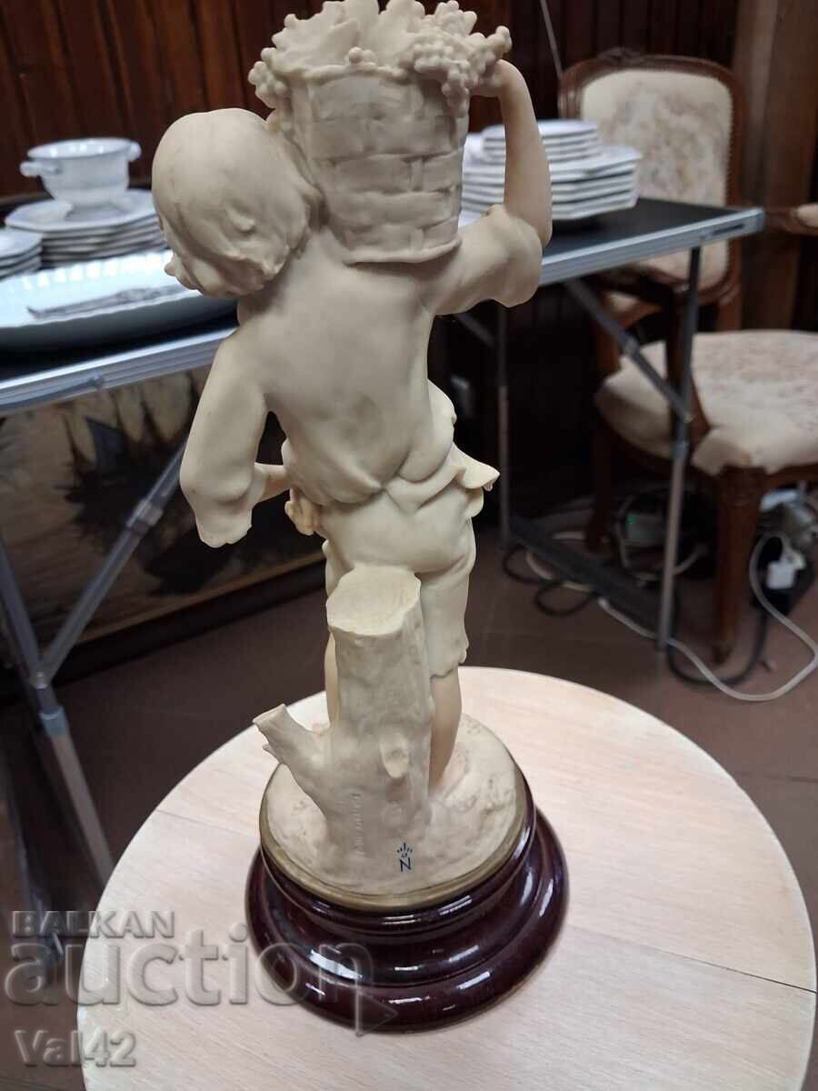 Auction  Giuseppe Armani - Figure "Boy with a Basket of Grapes" (Florence,