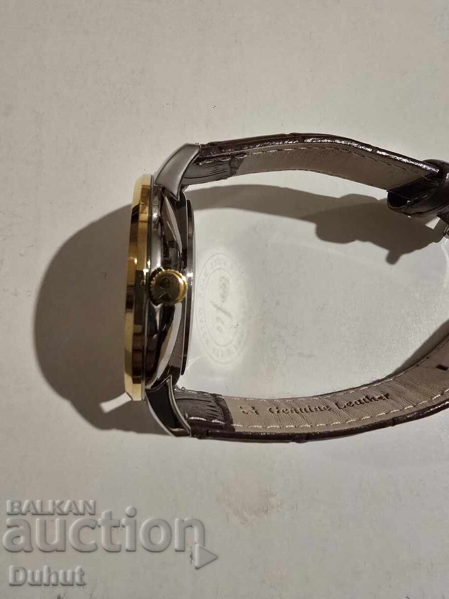 Часовник кварцов с цена 30.00 лв. | € 15.34