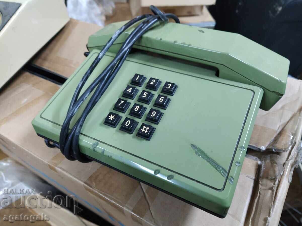 Delivery of Old phones and one Christmas tree