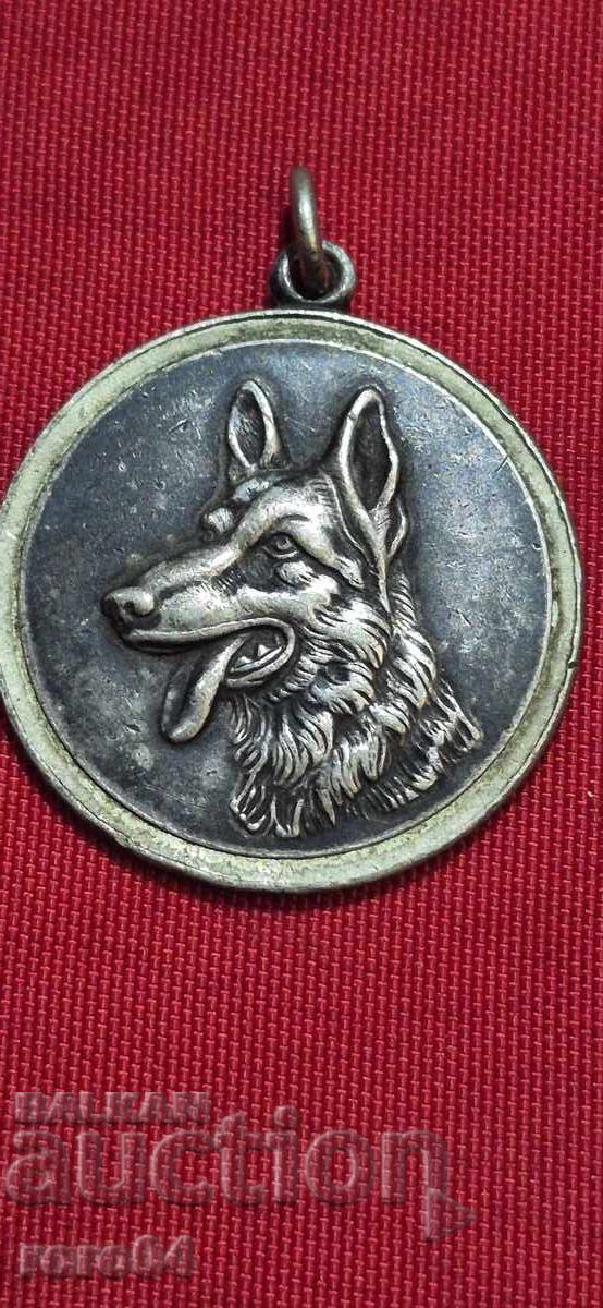 Auction GERMAN SHEPHERD - MEDAL - PENDANT Auction GERMAN SHEPHERD - MEDAL - PENDANT