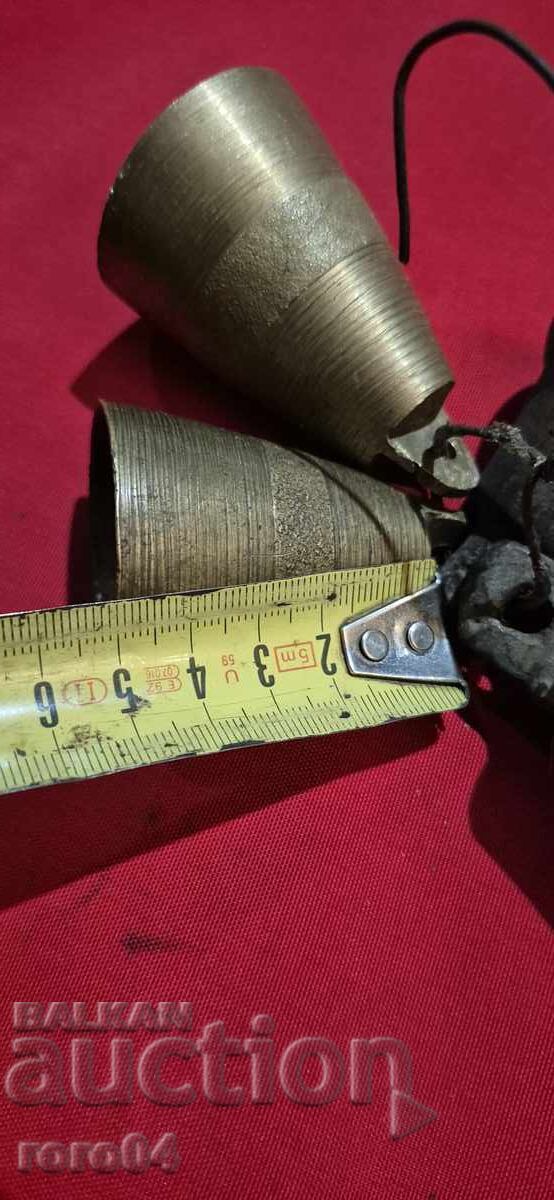 Auction TANKS - COTTONS - BELLS - CHIMES Auction TANKS - COTTONS - BELLS - CHIMES