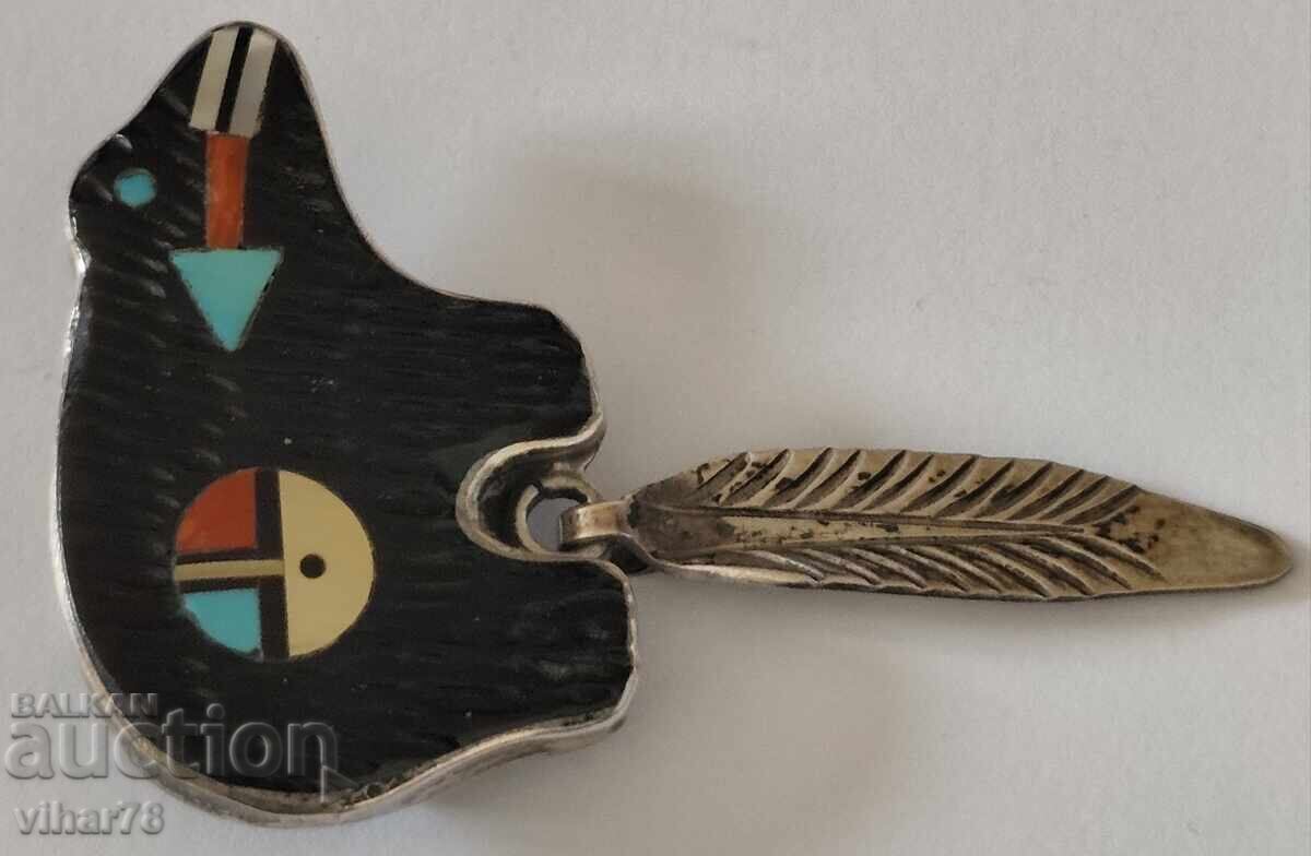 Μοναδικό παλιό κόσμημα καρφίτσα - μενταγιόν αρκούδα με τιμή 279.90 BGN | € 143.11 Μοναδικό παλιό κόσμημα καρφίτσα - μενταγιόν αρκούδα με τιμή 279.90 BGN | € 143.11