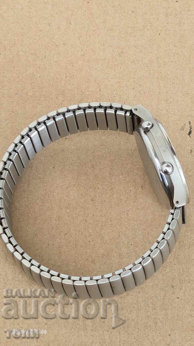 CITIZEN CHRONOGRAPH QUARTZ JAPAN РЯДЪК НЕ ЗНАМ ДАЛИ РАБОТИ - 5