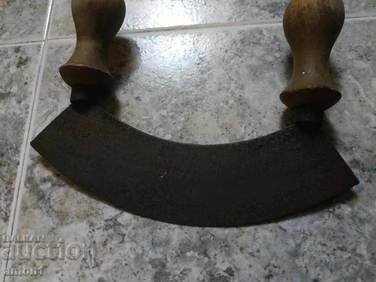 Ενα εργαλείο με τιμή 35.00 BGN | € 17.90