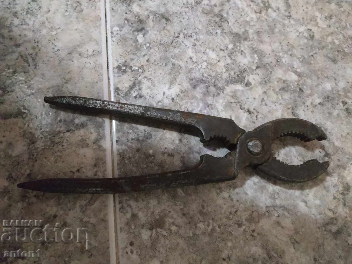 Επαγγελματικές σφυρήλατες πένσες Επαγγελματικές σφυρήλατες πένσες