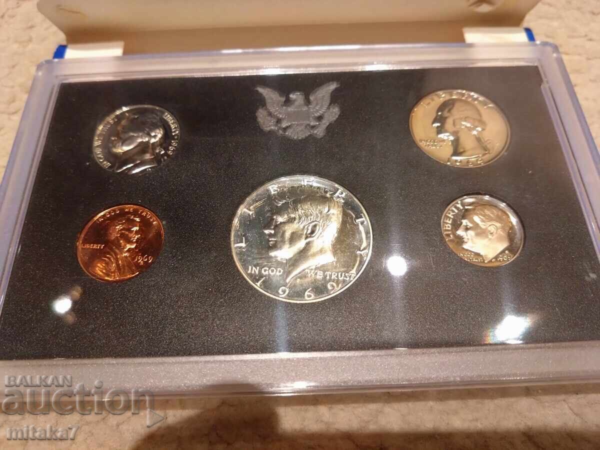 Set of coins 1969, USA with price 36.00 BGN | € 18.41 Set of coins 1969, USA with price 36.00 BGN | € 18.41