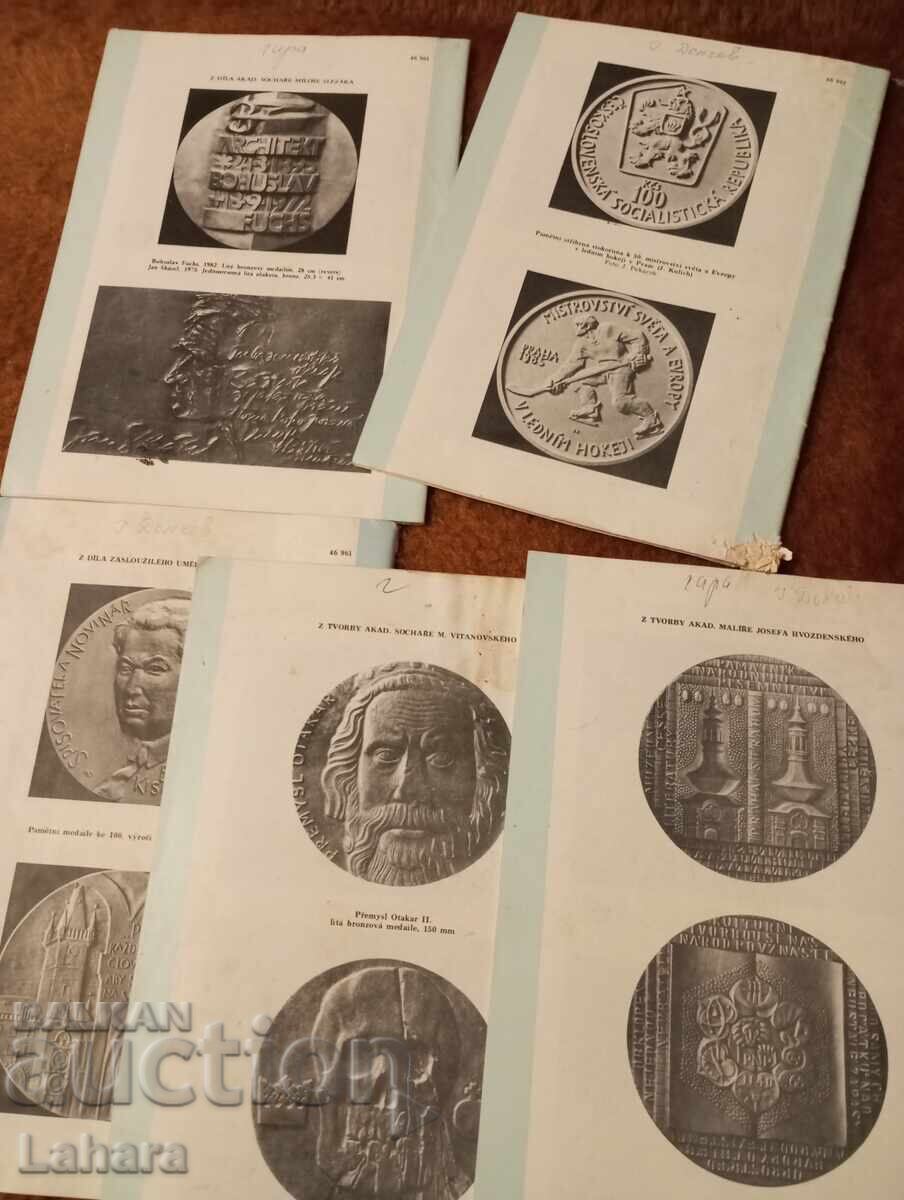 Livrarea Cinco reviste cehe de numismatică Livrarea Cinco reviste cehe de numismatică