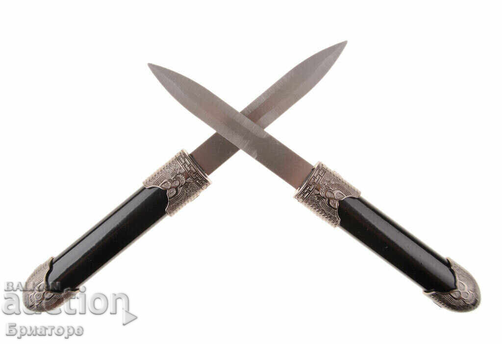 Livrarea Cuțite suvenir duble frumoase Livrarea Cuțite suvenir duble frumoase