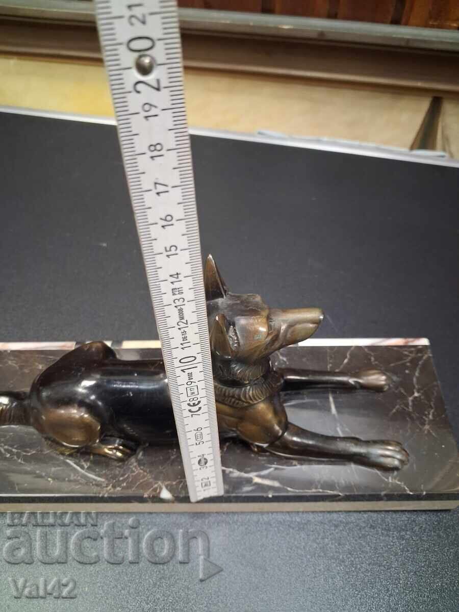 Figurină metalică de câine pe bază de marmură - 5