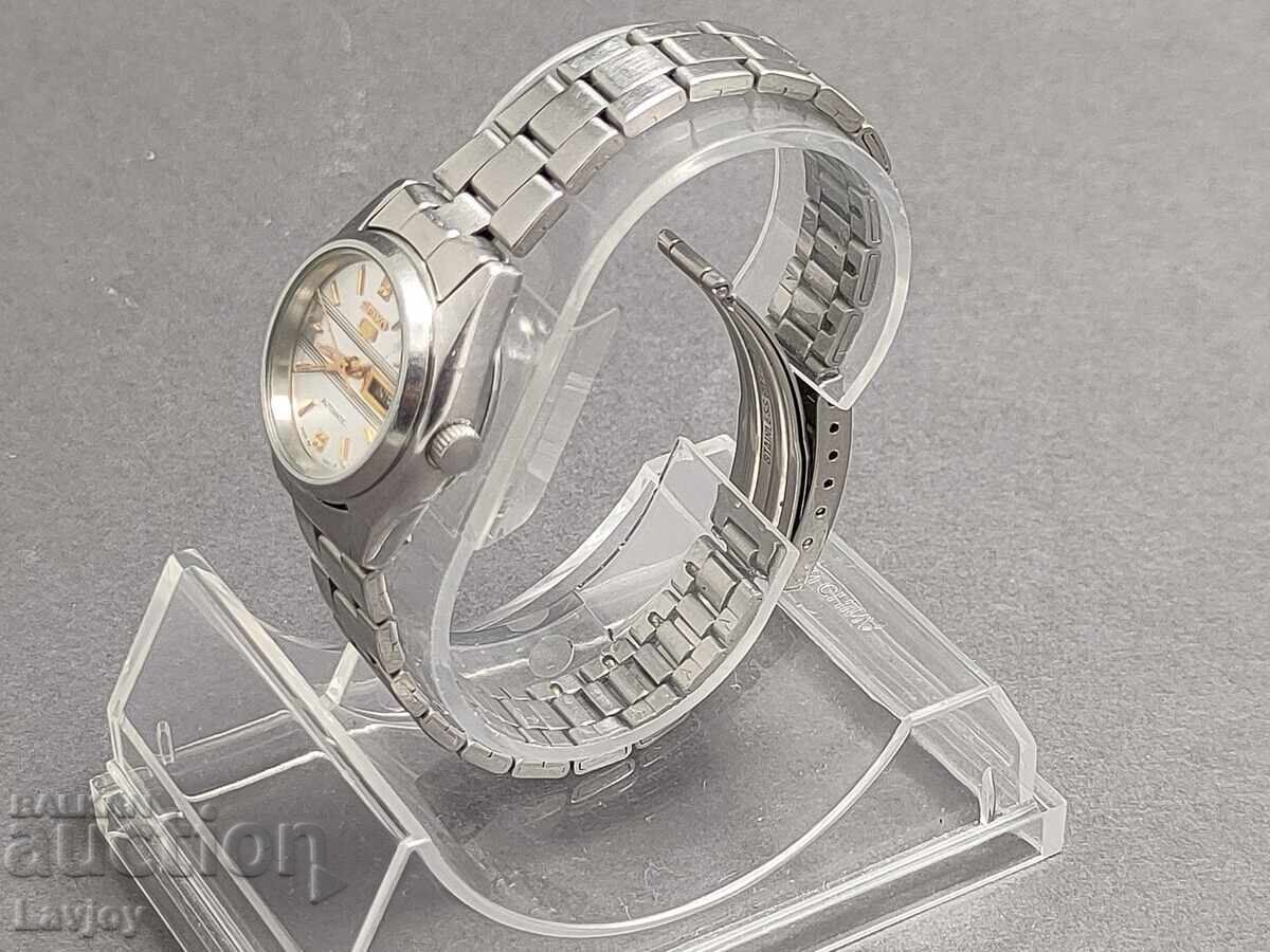 Auction Seiko 5 Automatic Auction Seiko 5 Automatic