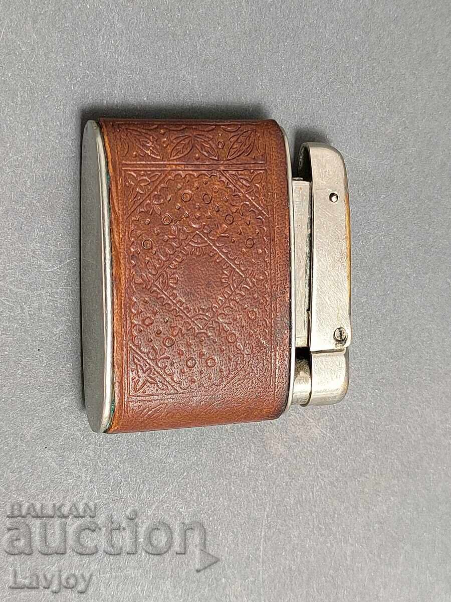 Delivery of Collector's Lighter ELFA DDR