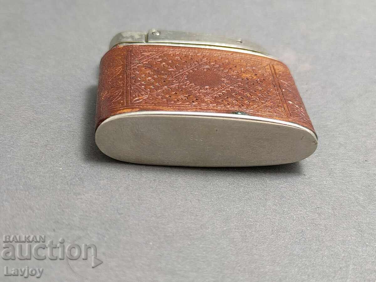 Collector's Lighter ELFA DDR - 5