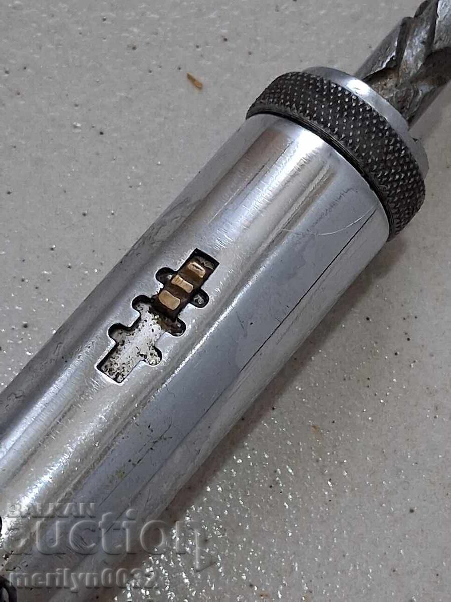 Livrarea Șurubelniță semi-automată