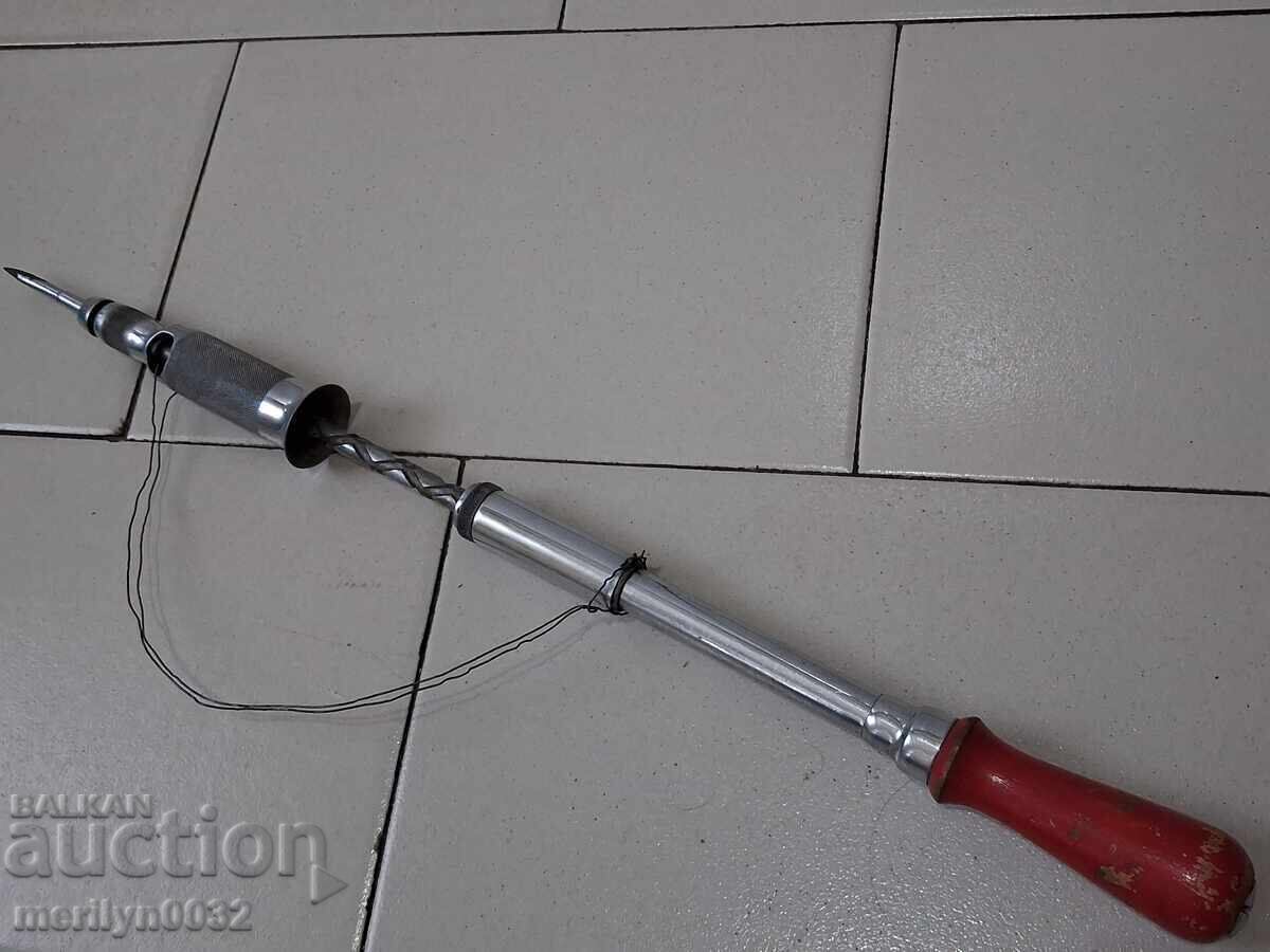 Șurubelniță semi-automată