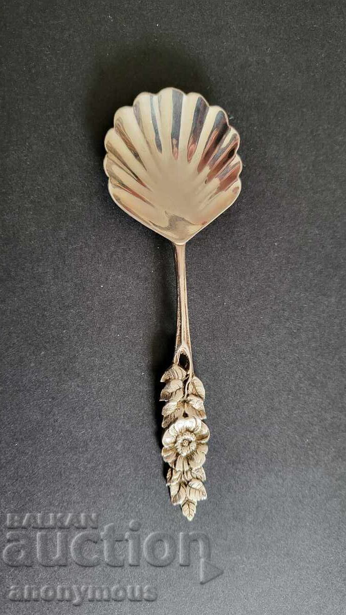 Σουηδική όμορφη ασημένια κουτάλα με σήματα Σουηδική όμορφη ασημένια κουτάλα με σήματα