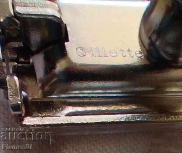Доставка на Винтидж самобръсначка Gillette Slim Twist.