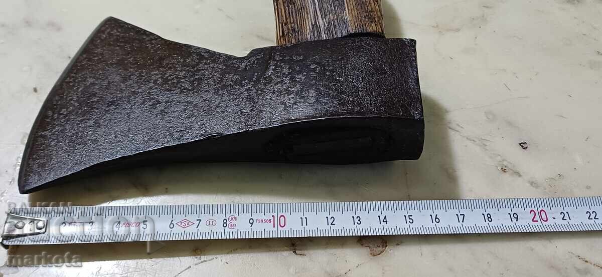 Delivery of Rare German Axe - "Werco" - 900g Delivery of Rare German Axe - "Werco" - 900g