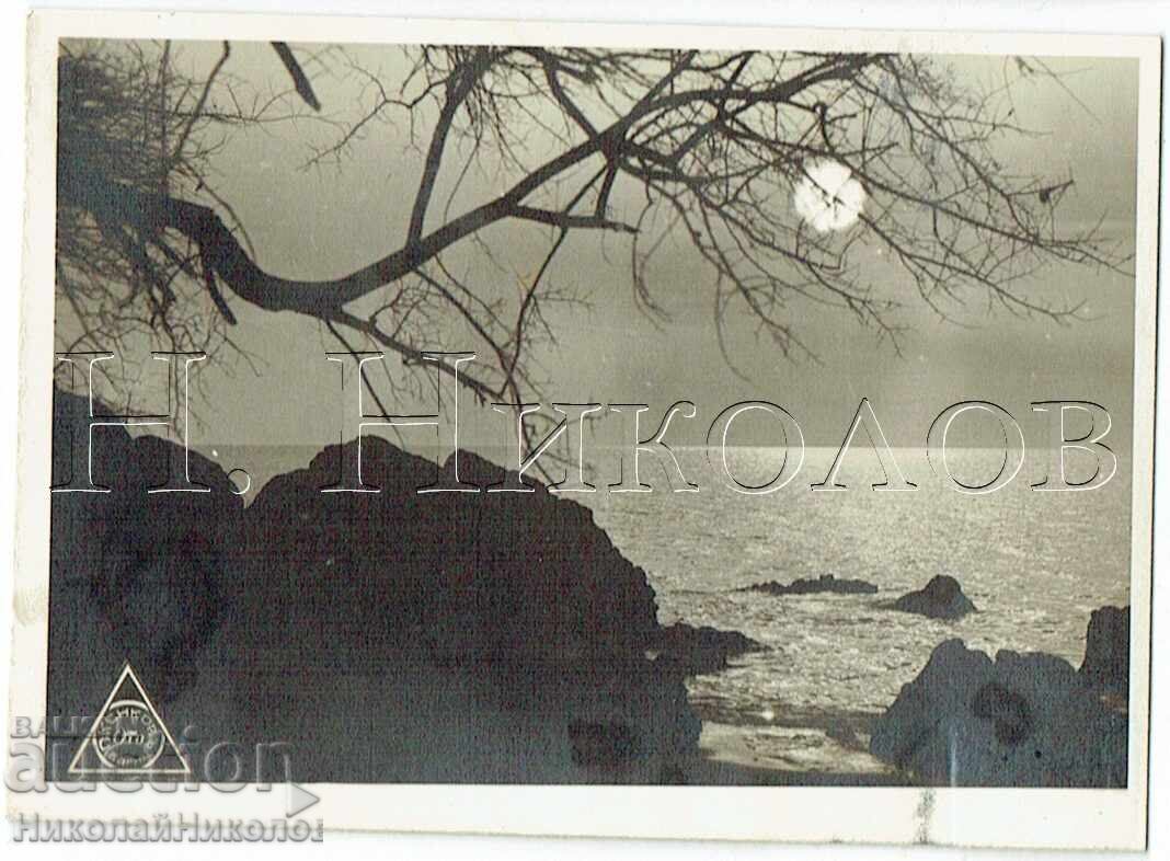 ΜΙΚΡΗ ΠΑΛΙΑ ΦΩΤΟΓΡΑΦΙΑ ΒΑΡΝΑ ΘΑΛΑΣΣΙΝΗ ΘΕΑ ΦΩΤΟ ΚΕΝΚΟΦ Ε654