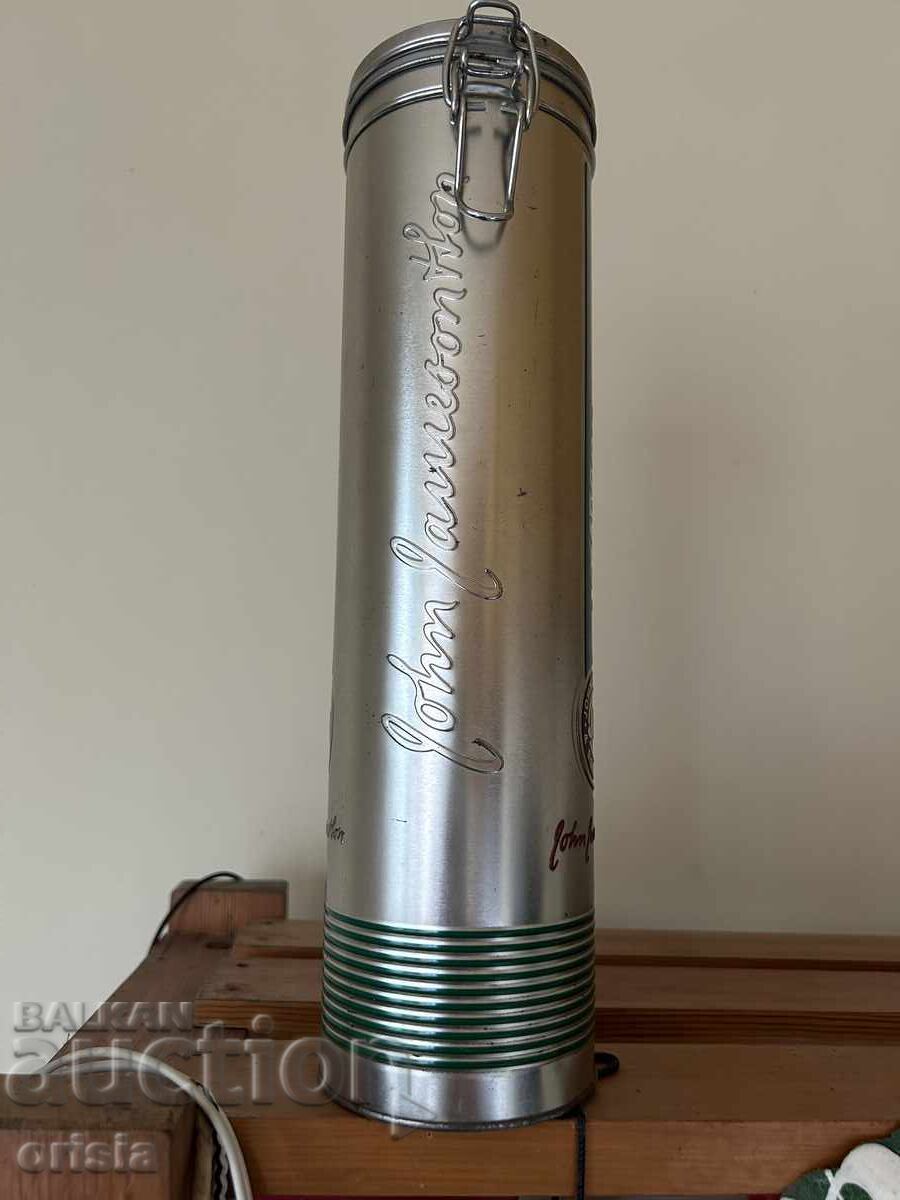 Old metal whiskey box with price 16.00 BGN | € 8.18