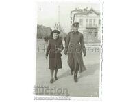 1941 SMALL OLD PHOTO SOFIA MILITARY MAN WITH HIS WIFE E657