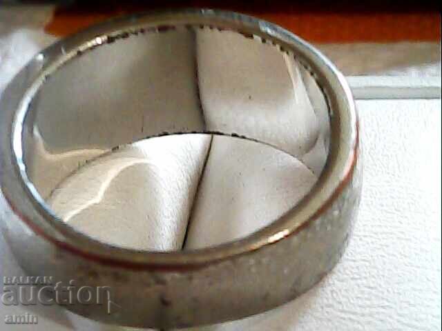 Auction a ring Auction a ring