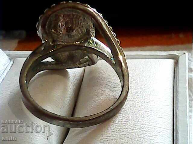 Auction a ring Auction a ring