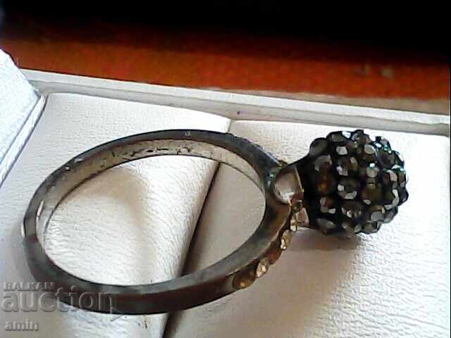a ring with price 3.00 BGN | € 1.53 a ring with price 3.00 BGN | € 1.53