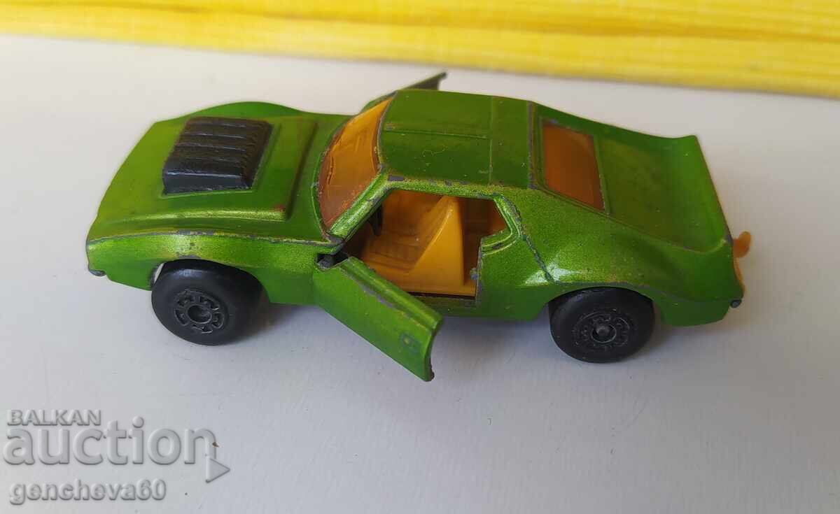 Delivery of MATCHBOX England 1972 AMX JAVELIN